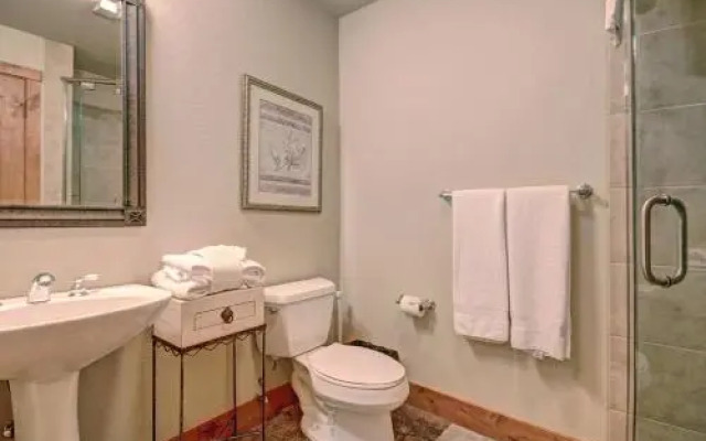 18 Autumn Brook Condo
