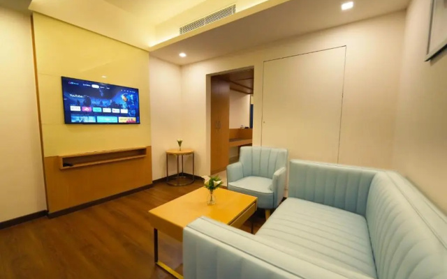 Hotel Turmeric