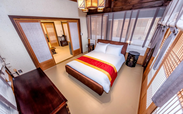Jeju Hanok Hotel Hallagung
