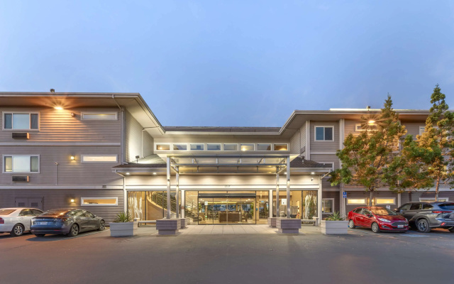 Best Western Plus Bayside Hotel