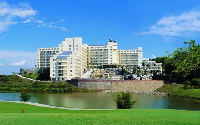 Huizhou Tangquan Golf Club - 4 Nights, Guangdong Province, China