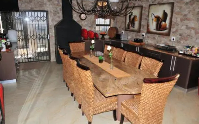 Mi Casa Guest House