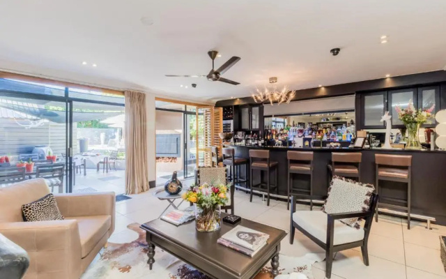 SW1 Lodge