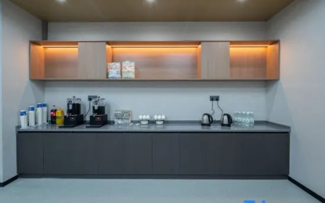 Yilin Hostel