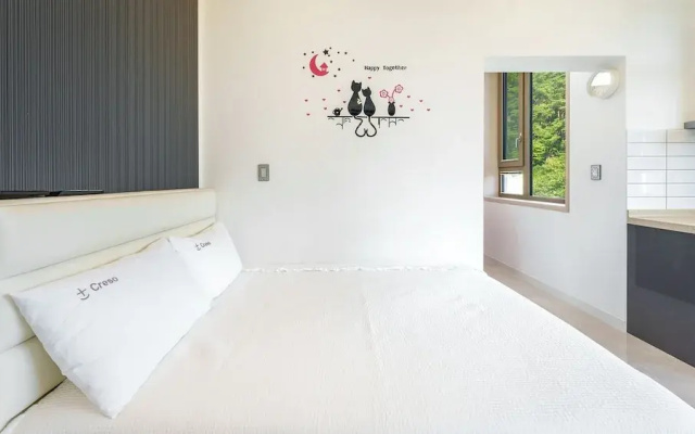 Gangneung Cresostay Pension