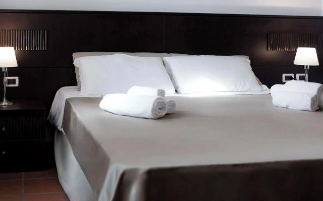 MC Hotel