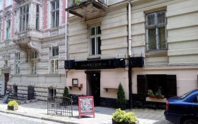 The Georgehouse Хостел Львов вид на фасад