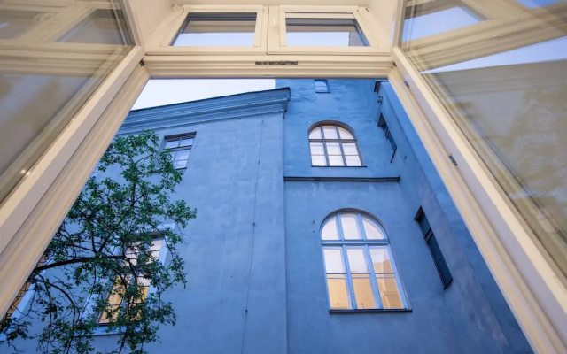 Cadena Gallery Apartments