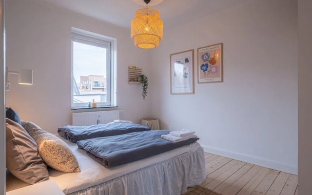 1 Bed Apartment Sleeps 2 With Parking, Wifi, Tv