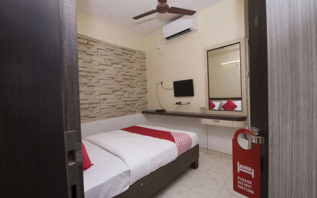 OYO 23631 Mukesh Residency