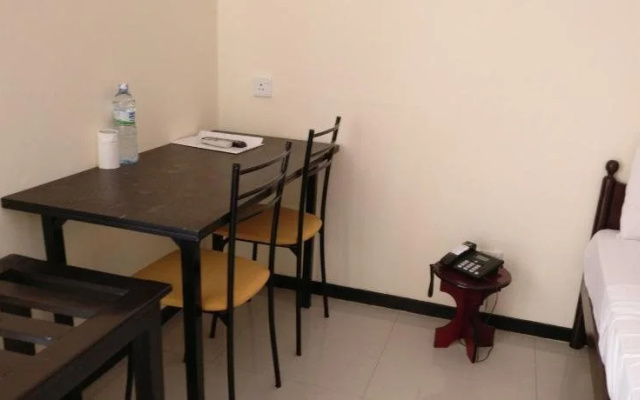 Jayasinghe Holiday Resort