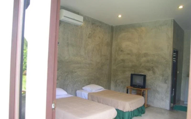 Moragot Resort(มรกต รีสอร์ท)
