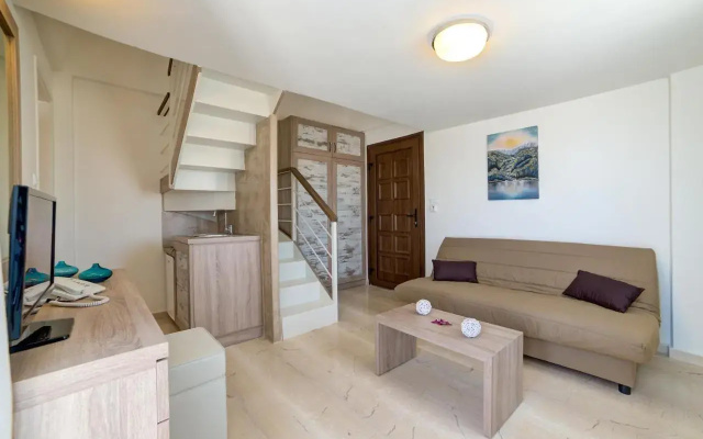 Ifestos Villa