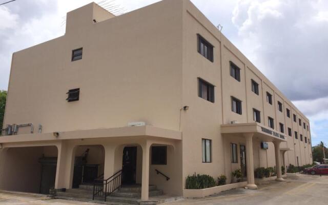 Tamuning Plaza Hotel вид на фасад