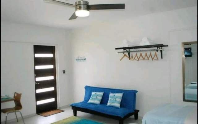 Flip Flop Apartment 84