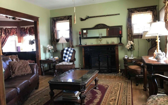 Prairie Creek Inn