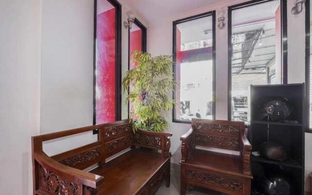 RedDoorz near Art Centre Bali