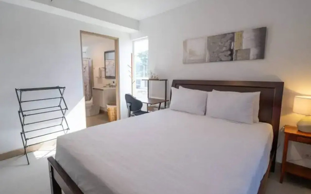 Modern 3BR Condo at Viva Jaco w Pool Gym