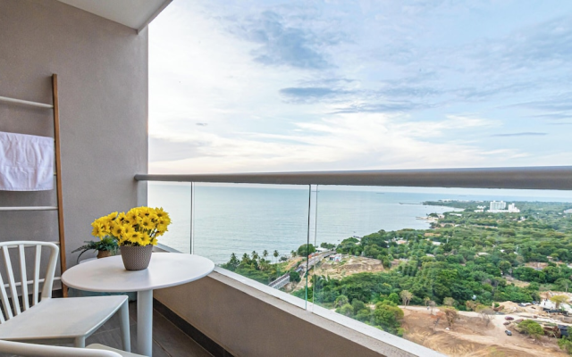 Santa Marina Apartments and Beach Club by Xarm Apartments