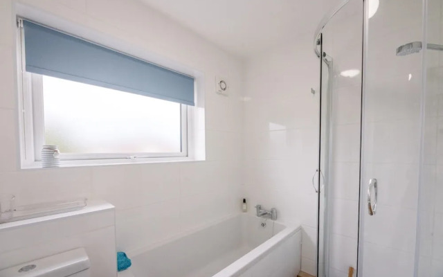 4 Sea View Walk, Pakefield