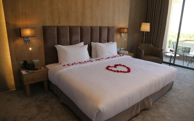 Twinz Hotel