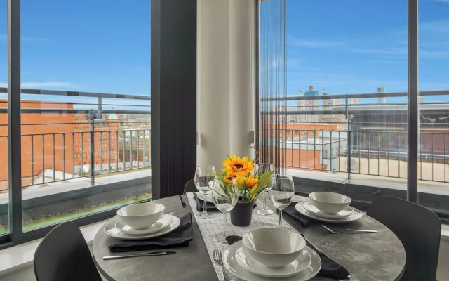 2 Bed Penthouse-sleeps 4 With Wraparound Balcony