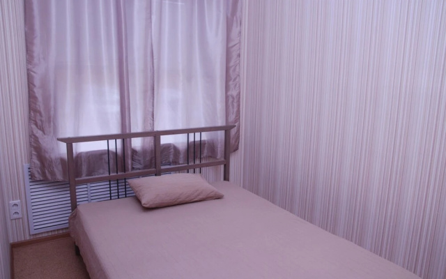 Adres Hostel