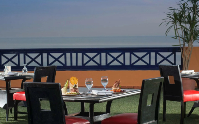 Курортный Отель Porto Sokhna Hotel & Spa
