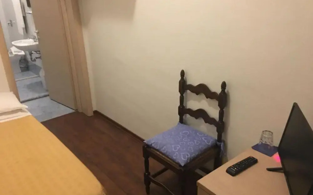 Blue Hotel