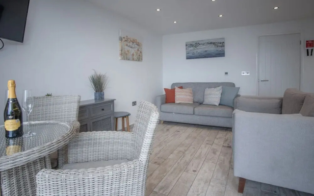 Beach Court - 1 Bedroom Apartment - Saundersfoot