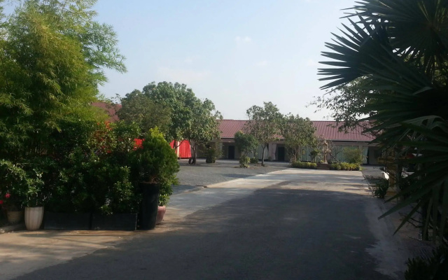 Moon Morokoth Hotel