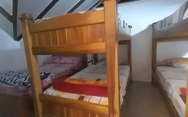 Cabaña de Enseño en Coveñas