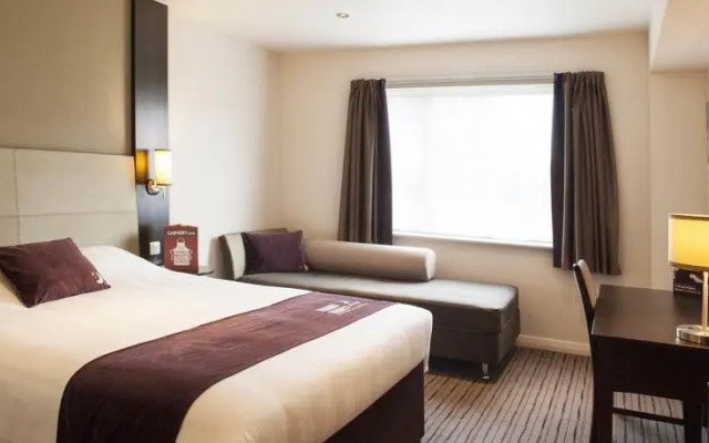 Premier Inn Heathrow M4/J4