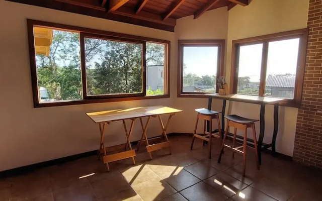 Casa Amarela Espaçosa no Campeche