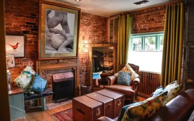 Roebuck Inn