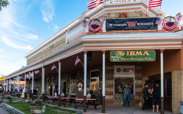 Irma Hotel