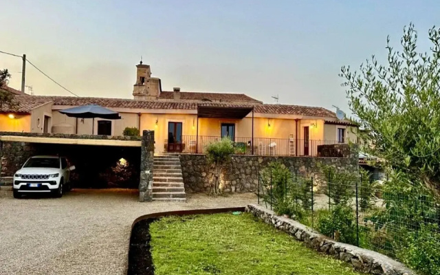 Apartment in Sicily Near Ski Slopes
