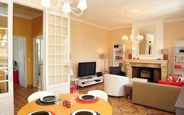 Conditioning 100m2 Terrace Garage Apartment Near Avignon Center