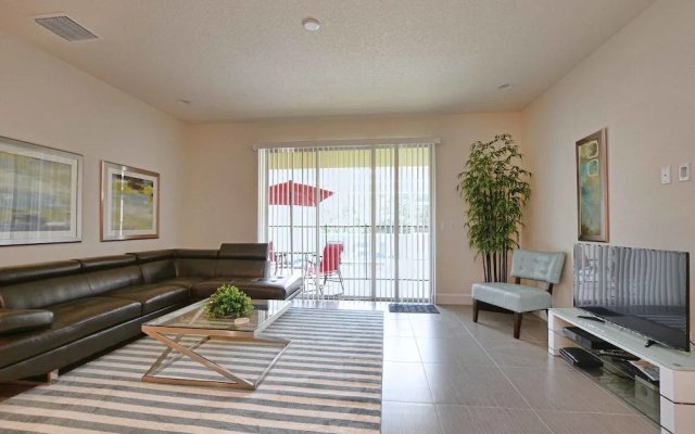 Serenity - 3 Bed Townhouse w/splashpool-5108SY