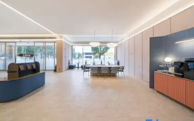 HanTing Hotel (Jingmen Zhongxiang Anlu Fuxi Road)