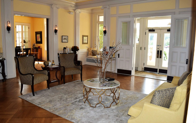 JH Adams Inn, Trademark Collection by Wyndham