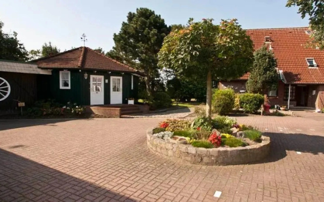 Haus Sonnenblick, Windrose und Marianne