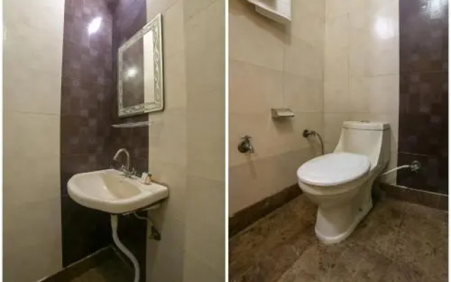 OYO 19875 Hotel West Delhi Inn