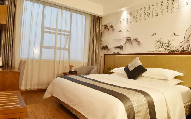 Dolton Lushan Hotel