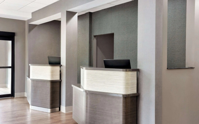 Days Inn & Suites by Wyndham Murfreesboro