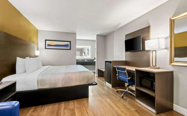 Quality Inn near Blue Spring