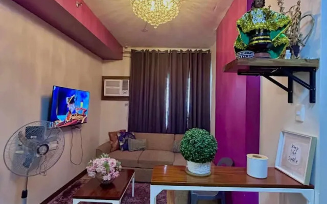 Romantic Purple 1-bedroom 5-8 pax in CDO
