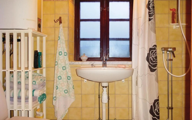 Awesome Home in Lövestad With 2 Bedrooms and Wifi