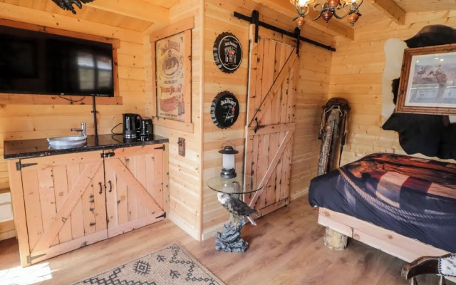 Whiskey Creek Cabin