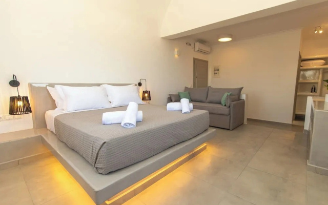 Agia Marina Caldera Suites